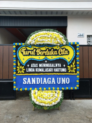 Papan Bunga Duka di Karangjaya